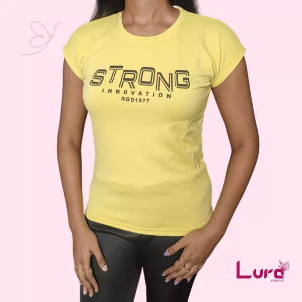 Strong Tshirt Lura fashion